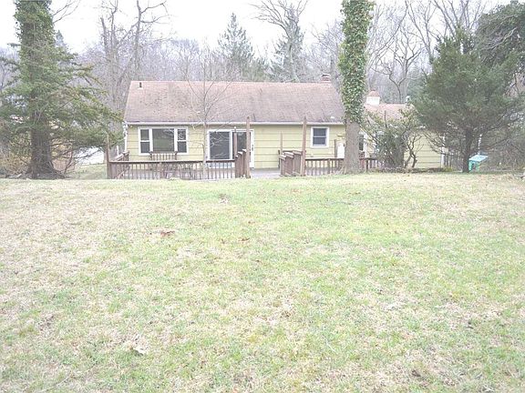 3rd image of 87 Christian Ave