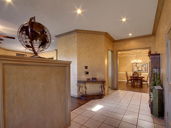 5th image of 15612 Traditions Blvd