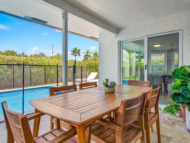 23313 Lago Mar Cir — Photo 46