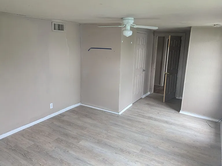 1812 E Young Ave — Photo 13