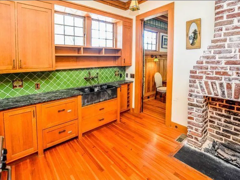 66 Barre St — Photo 5