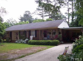 402 N Sumner St, Selma, NC 27576