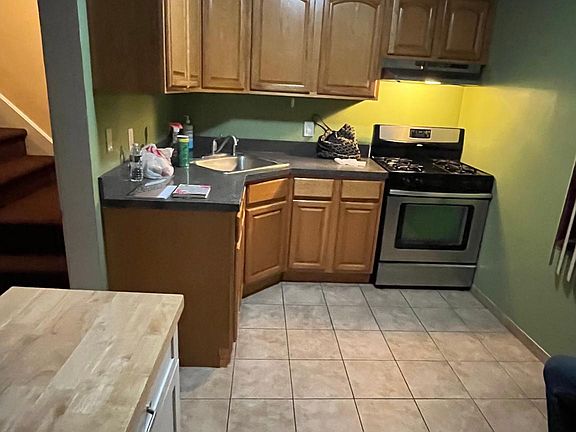 3rd image of 421 Avenue 22 #2