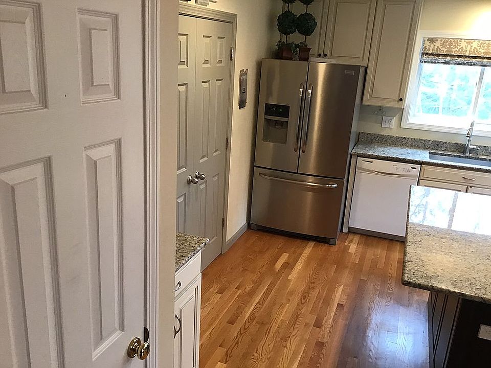 31 Little Brook Ln, Newtown, CT 06470 Zillow