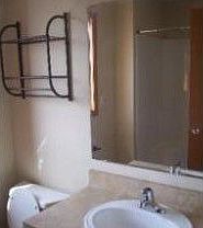 4th image of 915 Breckenridge Dr
