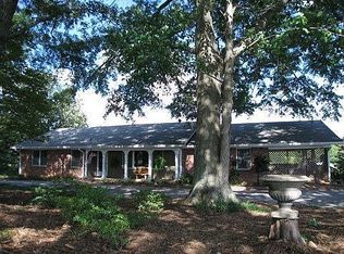 147 Peters Rd, Fayetteville, GA 30214