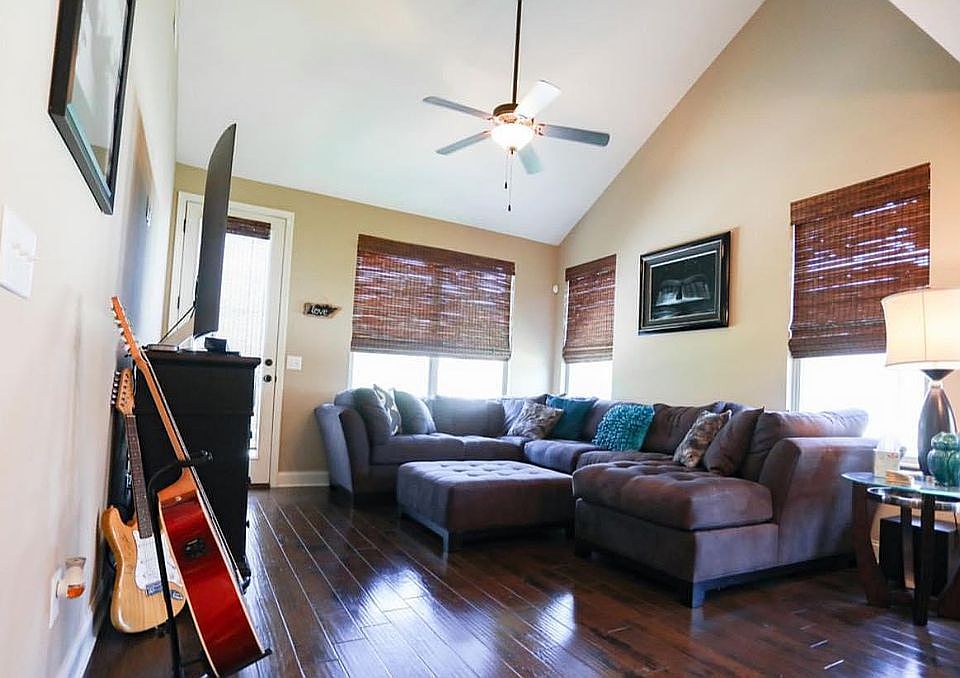 1st image of 3001 Hebron Trace Dr #1216