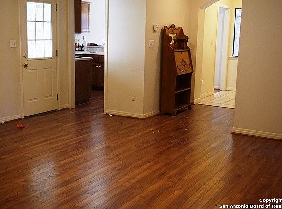 3rd image of 1680 Kimberly Dawn Dr
