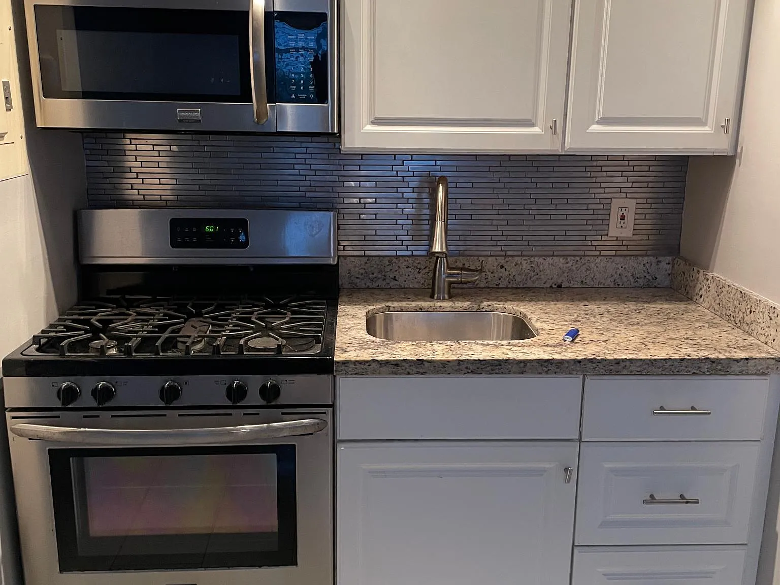 1 bed, 750 sqft, $2,000 — Photo 4