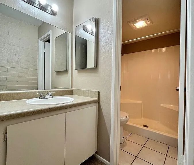 1701 W Tuckey Ln #225 — Photo 6
