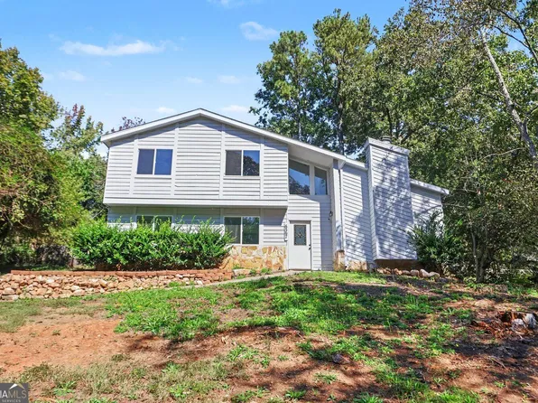 6567 Oakwood Dr, Douglasville, GA 30135