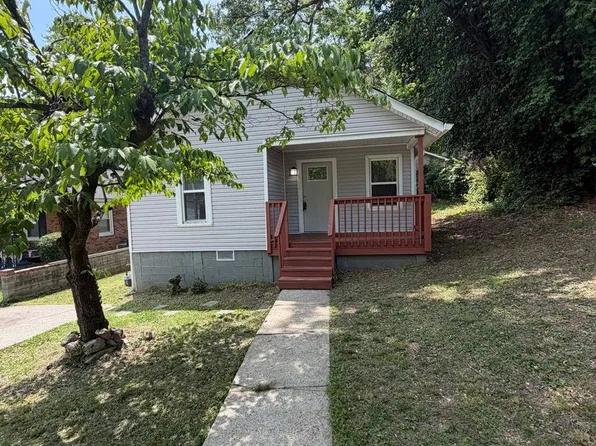 1206 Dodd St, Clarksville, TN 37040