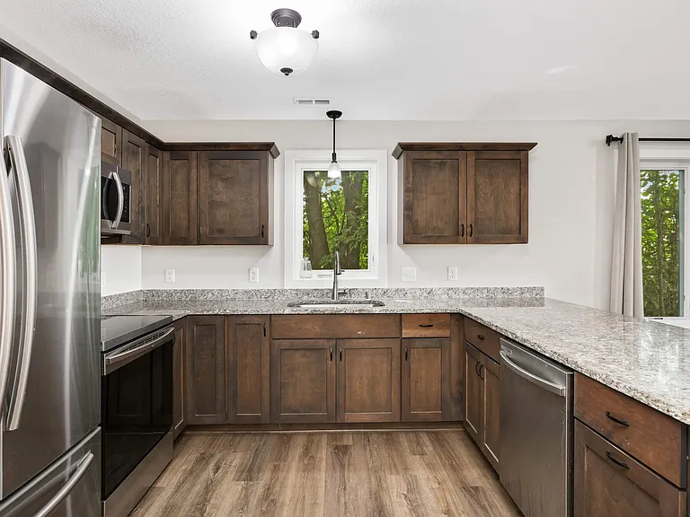 2927 Marshall St NE #A — Photo 12