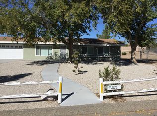 15934 Acoma Rd, Apple Valley, CA 92307