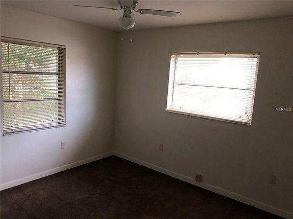 5th image of 1819 Montana Ave NE