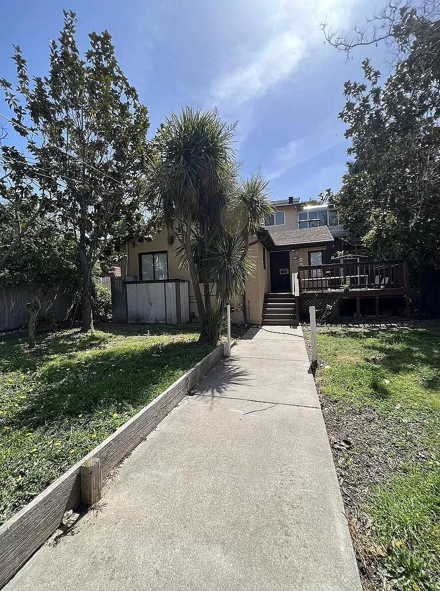 2 bed, 650 sqft, $1,950 — Photo 1