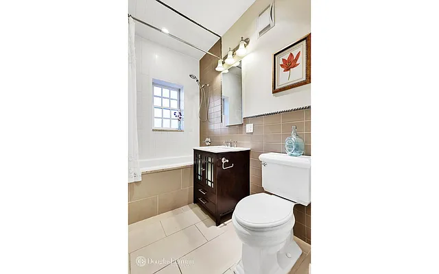 Sold by Douglas Elliman | media 15