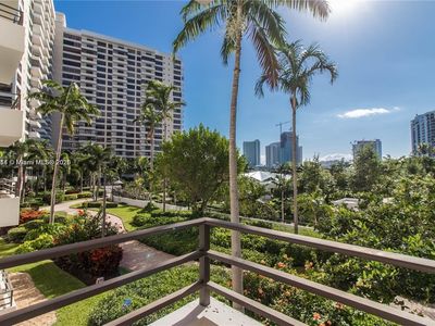 600 Three Islands Blvd APT 219, Hallandale, FL, 33009