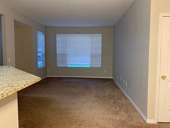 5th image of 13700 N Richmond Park Dr #1101