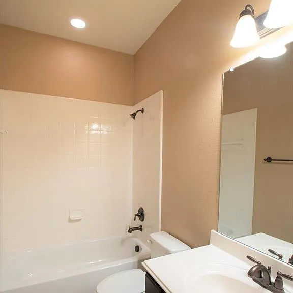 417 Hackberry Dr — Photo 11