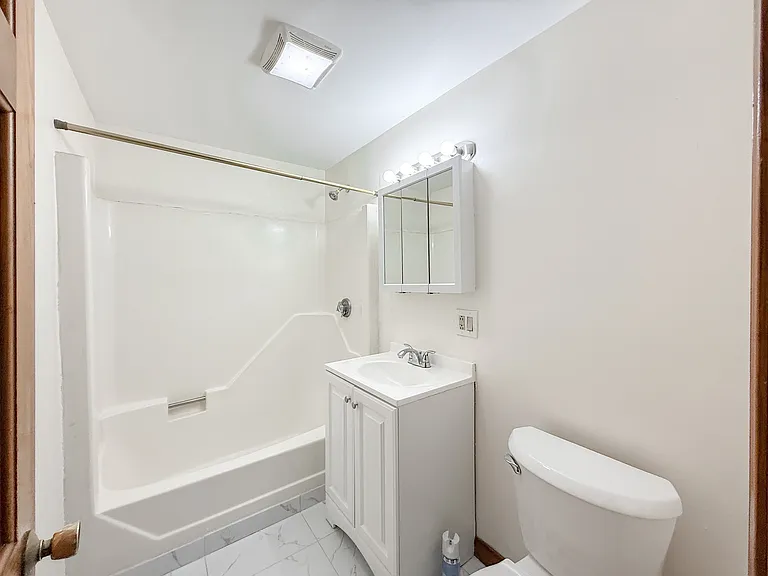 202 Bremen St #3 — Photo 11