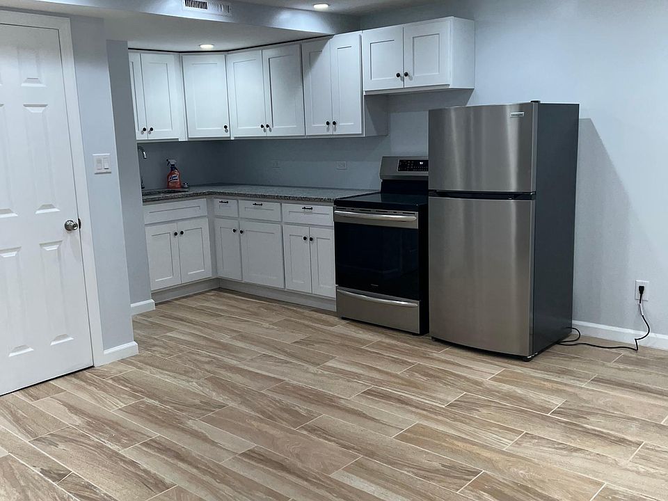 1st image of 10607 Avenue J #0