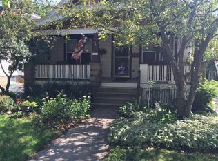 1418 N 65th St, Wauwatosa, WI 53213