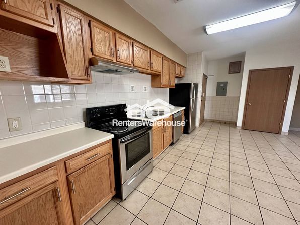 918 17th Ave SE APT 101