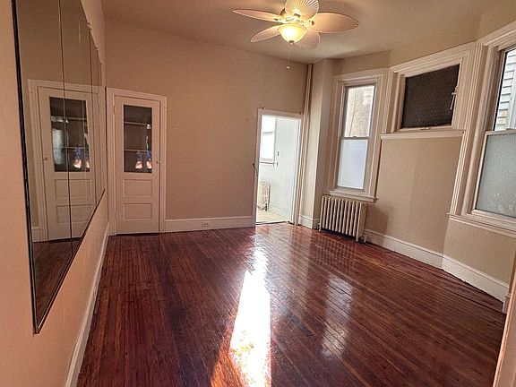 5th image of 2514 W Cumberland St