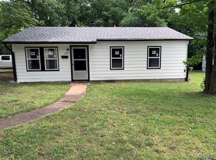 408 4th St, Doniphan, MO 63935