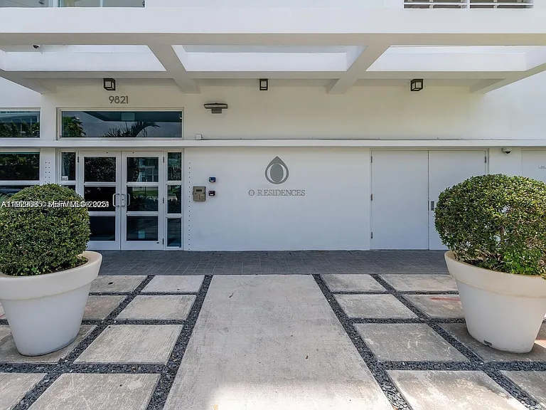 9821 E Bay Harbor Dr #503 — Photo 42