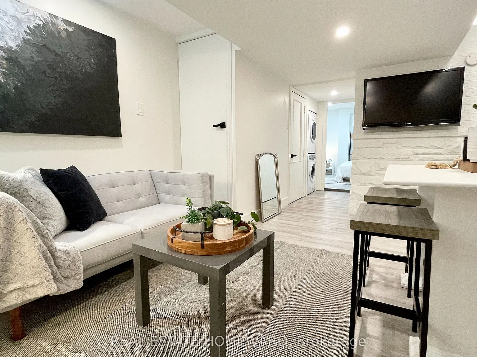 2 bed, $3,350 — Photo 2