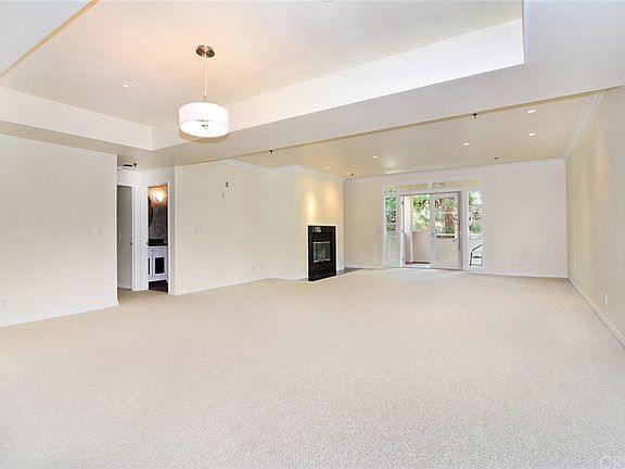 3rd image of 2222 N Beachwood Dr APT 313