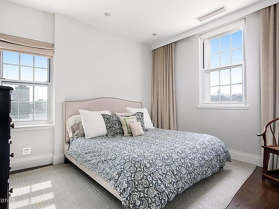 4th image of 541 E 72nd St #1E1R