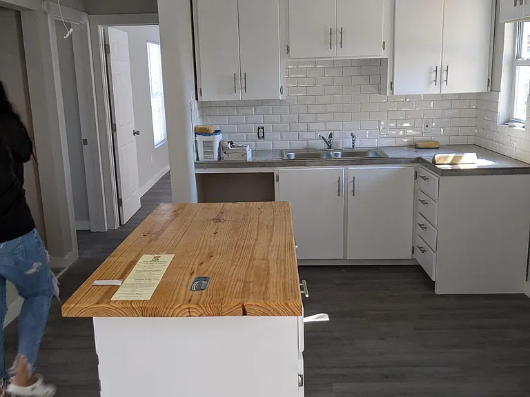3103 S Edgefield Ave — Photo 4