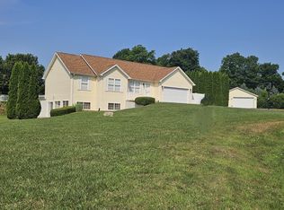 7969 Lancaster Ln, East Leroy, MI 49051