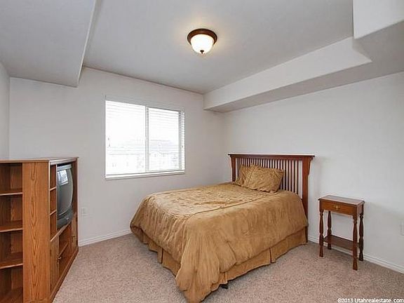 3rd image of 1230 E Privet Dr #427