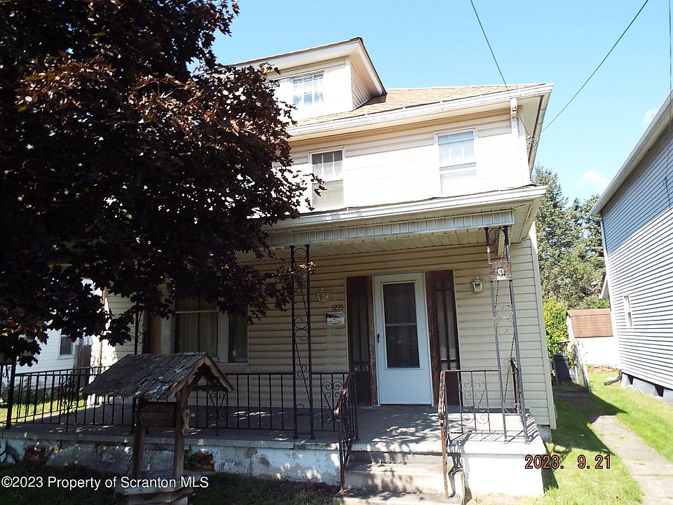 1st image of 1225 Frieda St