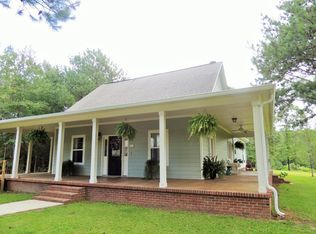 26 Emmett Byrd Rd, Lumberton, MS 39455