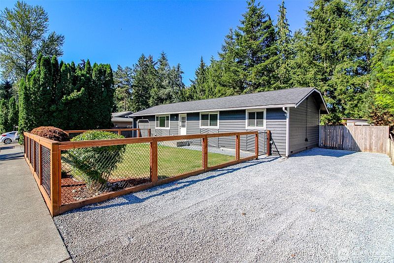 4th image of 24410 Terrace PL
