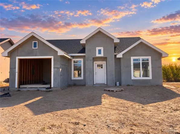 803 Falcon Dr, Rio Grande City, TX 78582