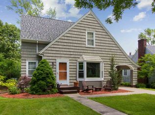 32 Highland Dr, Iowa City, IA 52246