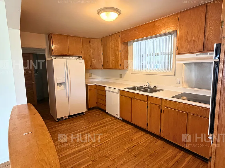 619 Dahlia Dr — Photo 4