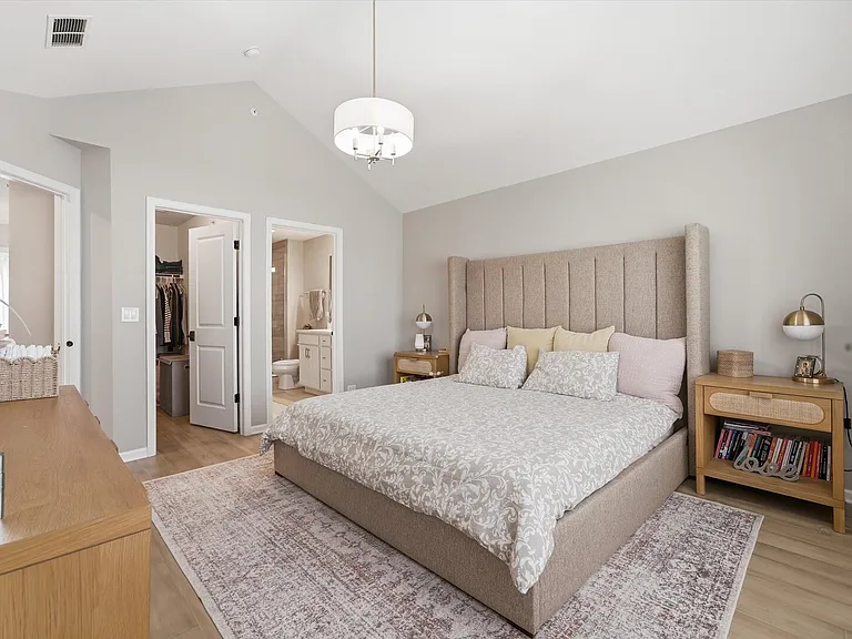 30W023 Brayman Ct — Photo 12