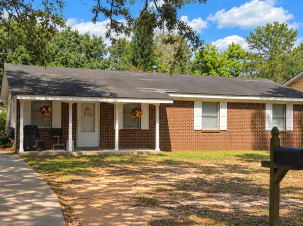 715 Cantrell Ln, Albany, GA 31705