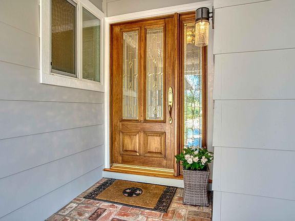3rd image of 6704 Tannahill Dr