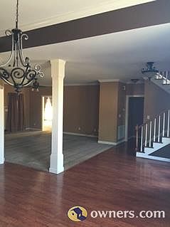 4th image of 7967 Country Club Dr