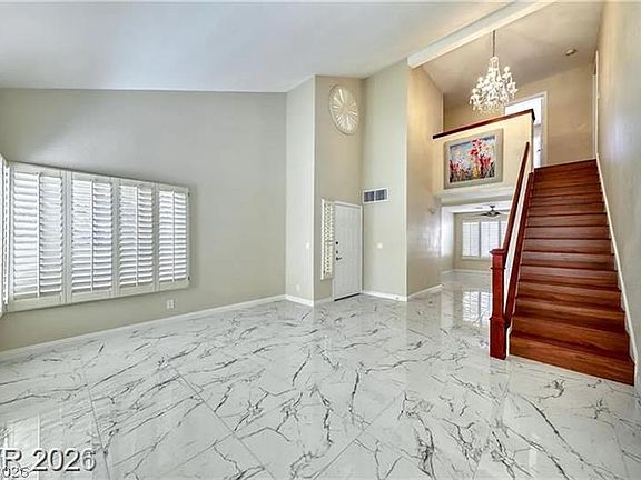3rd image of 6729 Airdale Cir