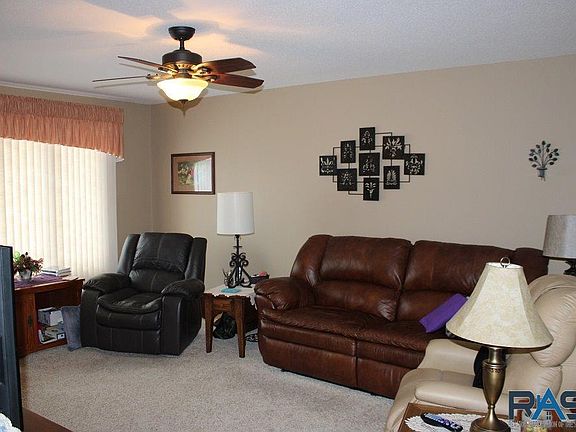 5th image of 116 W Warren St #116