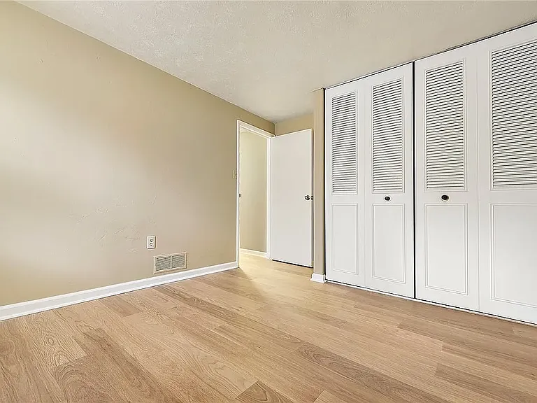 806 Countryside Dr — Photo 20